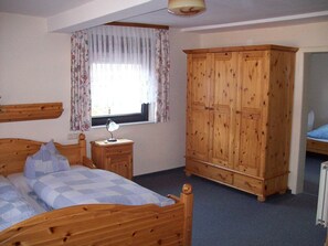 Unclassified image, 2 of 17, button