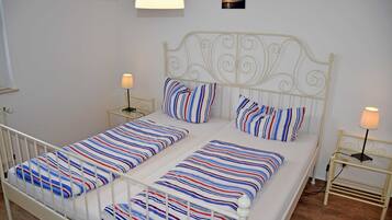 3 bedrooms, WiFi, bed sheets