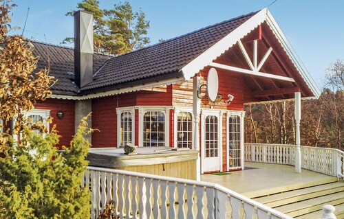 3 huoneen majoitusta Lyngdal