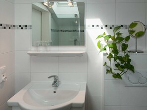 Hair dryer, towels - House Pletscherer, Kreuth-Brunnbichl - Apartment Haus Pletscherer (Kreuth)