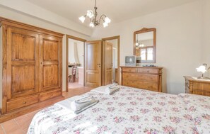 1 slaapkamer, reisbedje, internet