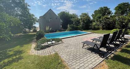 Holiday home with pool and Balaton panorama