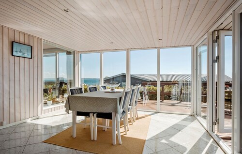 Stunning home in Ebberup with kitchen