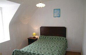 5 chambres, lit parapluie