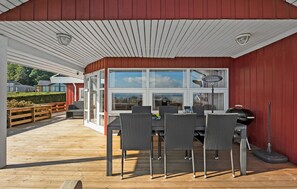 Outdoor dining - Stunning home in Sjølund with kitchen (Sjølund)