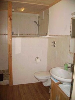 淋浴設備、風筒、提供毛巾