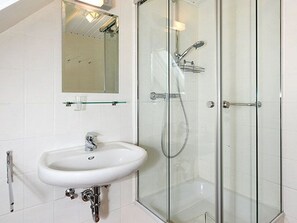 Unclassified image, 4 of 23, button