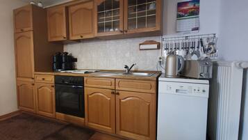 Fridge, microwave, oven