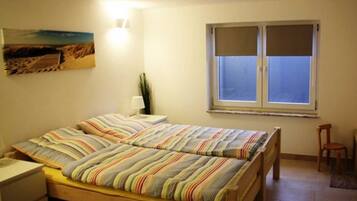 2 Schlafzimmer, Reisekinderbett, WLAN