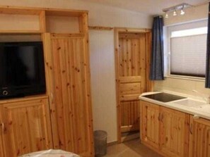 Unclassified image, 3 of 4, button