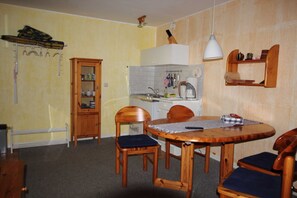 Kühlschrank, Geschirrspüler