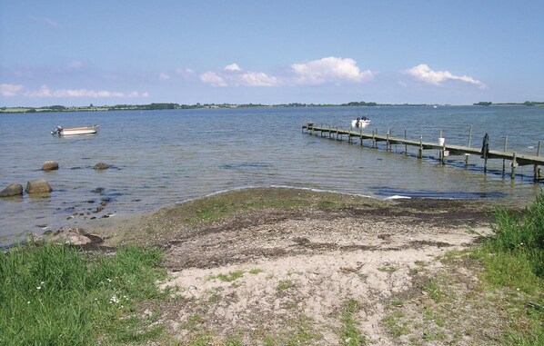 Tæt på stranden, fiskeri