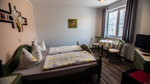 1 bedroom, WiFi, bed sheets - 01 Double room incl. breakfast - Bed and breakfast in Sellin (Sellin)