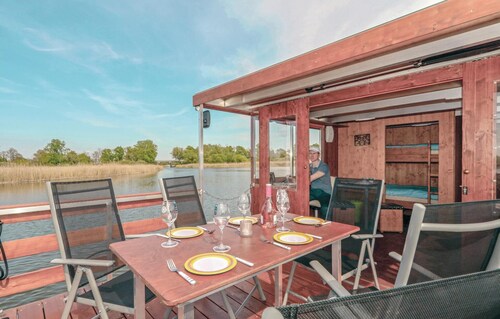 2 bedroom amazing ship in Radewege