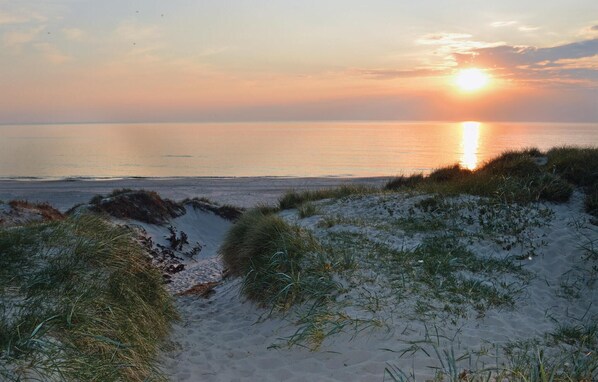 Plage à proximité, pêche sur place