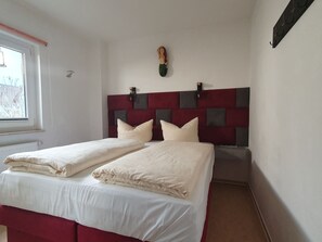 3 quartos, berço de viagem, Wi-Fi
