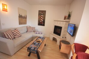 LCD TV, fireplace