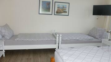 3 chambres, fer et planche Ă repasser, Wi-Fi, draps fournis