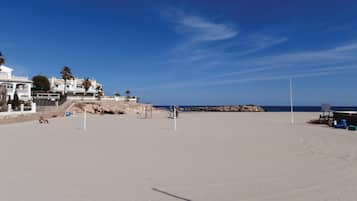Playa en los alrededores y pesca