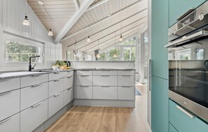 Kühlschrank, Herdplatte, Geschirrspüler