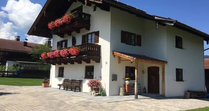 Holiday apartment Bergzeit - Zollner Priska - Wendelstein