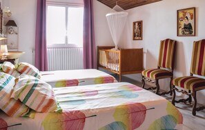 2 habitaciones, cuna de viaje, wifi gratis y ropa de cama 