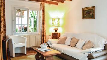 TV, peis og bordtennis