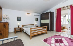 1 chambre, Wi-Fi gratuit, draps fournis