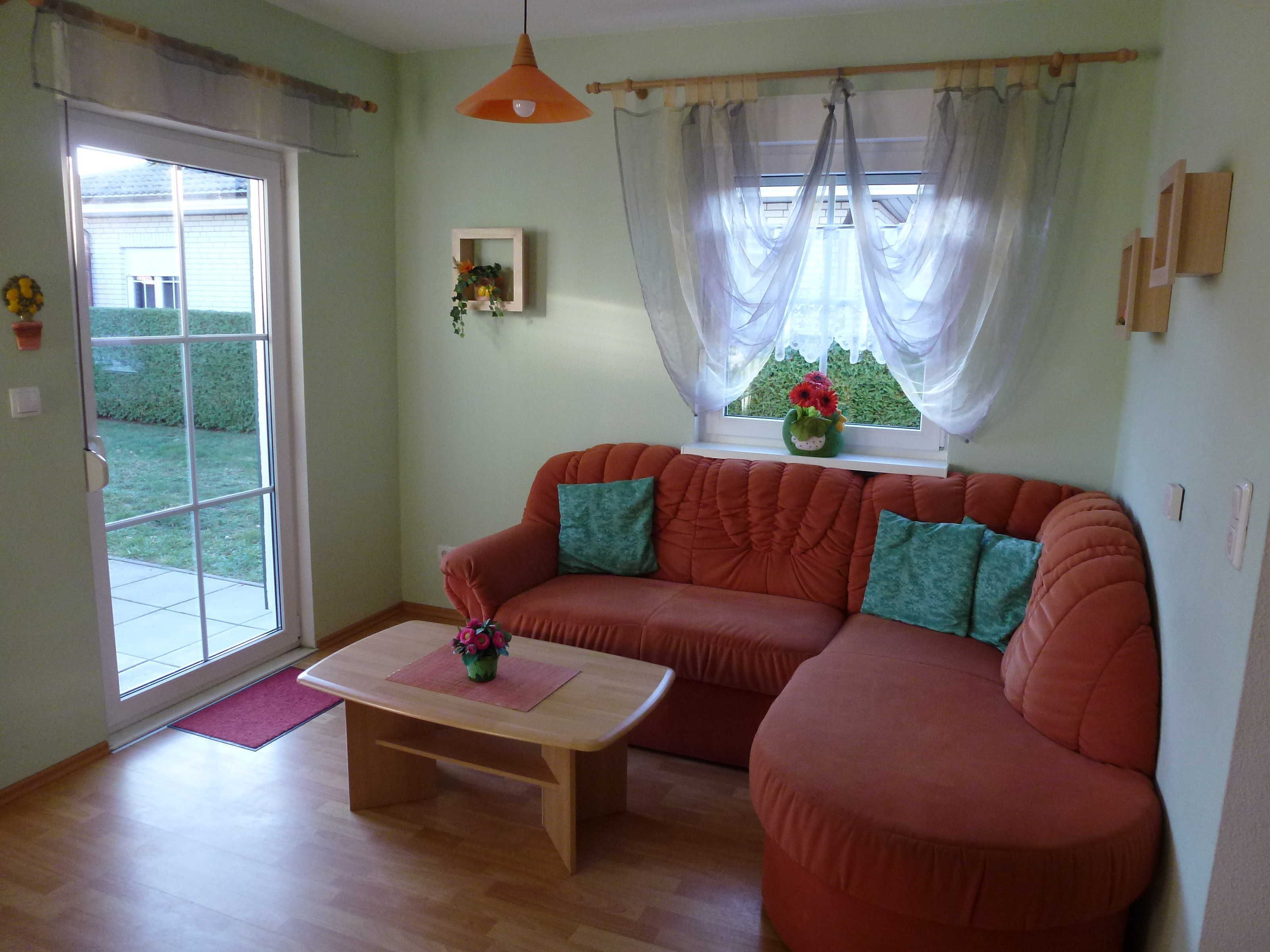 Televisión y chimenea 