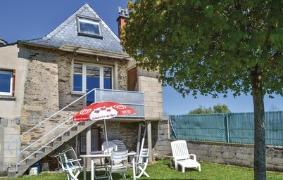 2 bedroom lovely home in Le Cayrol