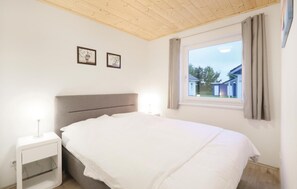 2 bedrooms, Internet