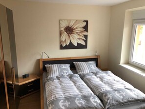 2 habitaciones, cuna de viaje, wifi y acceso para silla de ruedas 