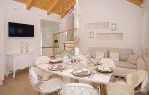 Dining - Stunning home in Seget Donji (Seget Donji)