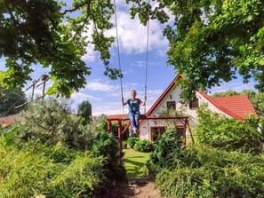 Unclassified image, 2 of 26, button