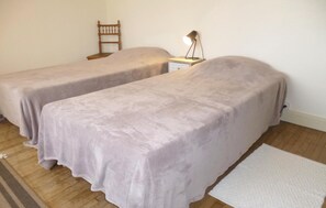 4 chambres, lit parapluie, Wi-Fi gratuit, draps fournis