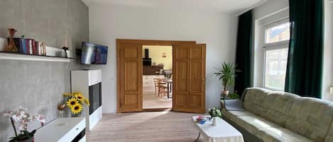 TV