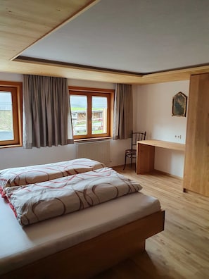 3 camere, culla da viaggio, Wi-Fi, lenzuola