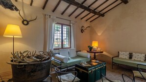 Interior - 3 bedroom beautiful home in Ischia di Castro -VT- (Ischia di Castro -VT-)