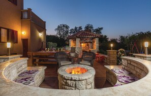 Outdoor dining - Nice apartment in Nedescina with WiFi (Nedescina)