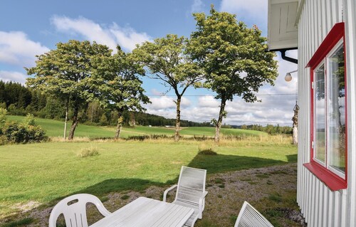 Lovely home in Högsäter with kitchen