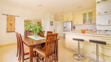 Superior Apartment, 3 Bedrooms, Sea View, Sea Facing | Private kitchen | Fridge, stovetop, cookware/dishes/utensils