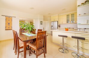 Superior Apartment, 3 Bedrooms, Sea View, Sea Facing | Private kitchen | Fridge, stovetop, cookware/dishes/utensils - Kis Residence (Korcula)