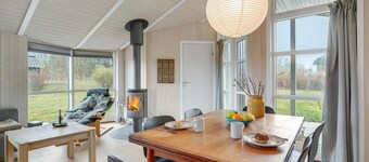 Superbe maison de 4 chambres à Askeby