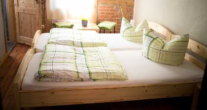 Spring - Room 1 - Forsthaus Leiner Berg