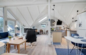 Dining - 3 bedroom stunning home in Blåvand (Blåvand)
