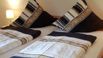 2 bedrooms, desk, iron/ironing board, travel cot