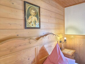 1 Schlafzimmer, Reisekinderbett, WLAN, Bettwäsche