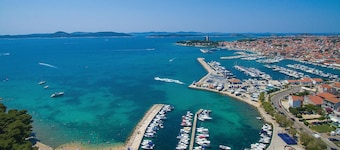 1 bedroom beautiful apartment in Vodice