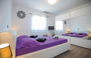 3 chambres, lit de bébé portatif, accès au Wi-Fi (inclus)