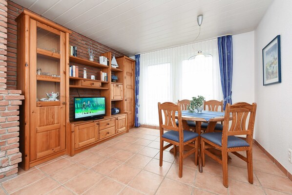 Dining - Apartment 7 - Landhaus Spittdiek (Neuharlingersiel)